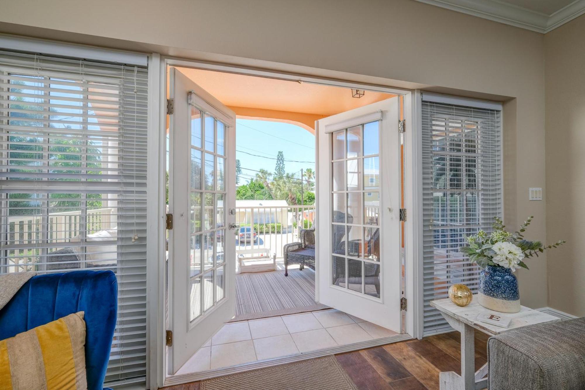 Hibiscus Hideaway Condo Walk To Historic Bridge St برادنتون بيتش المظهر الخارجي الصورة